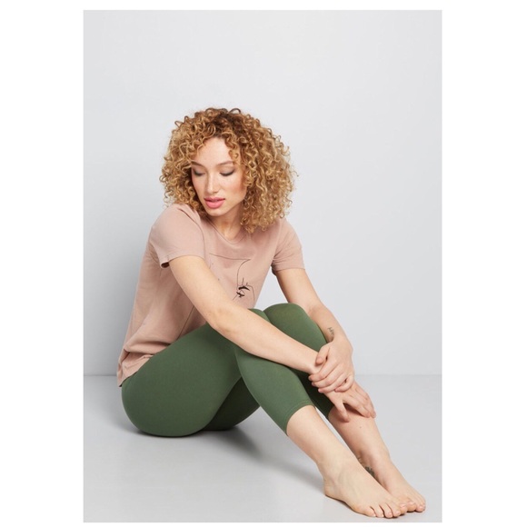 NWT Rise to the Crop Leggings XS - Picture 2 of 5